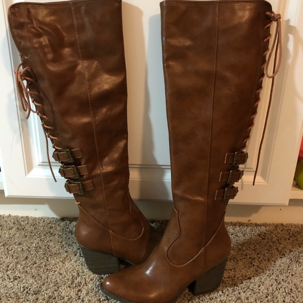 NWOB Coconuts by Matisse boots